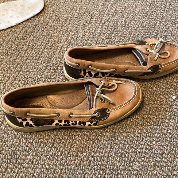 Sperrys size 8 great condition wore twice - Picture 2 of 3